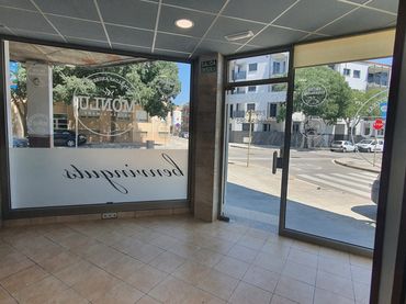 Gewerbefläche zur Miete in Carrer Lluís Companys 1