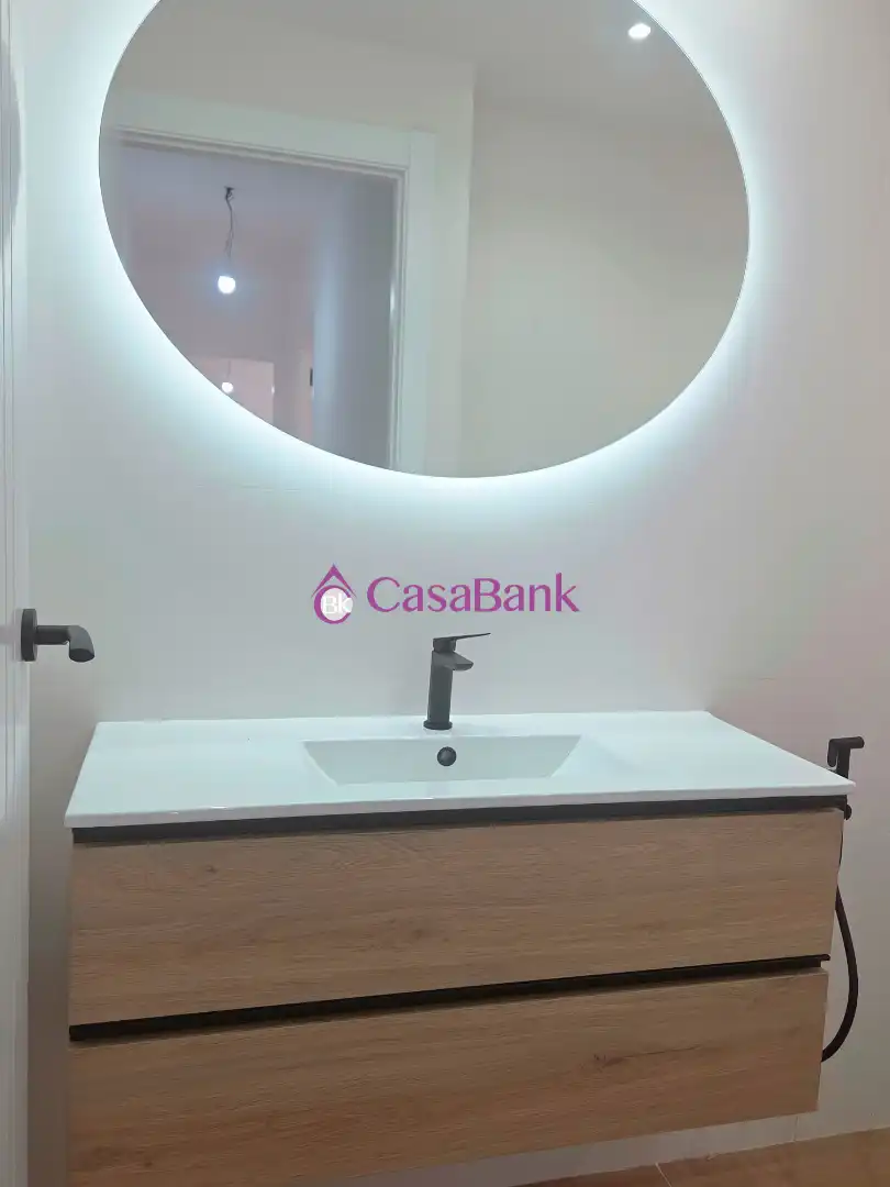 Badezimmer von Wohnung zum Verkauf in Córdoba mit Klimaanlage und Terrasse