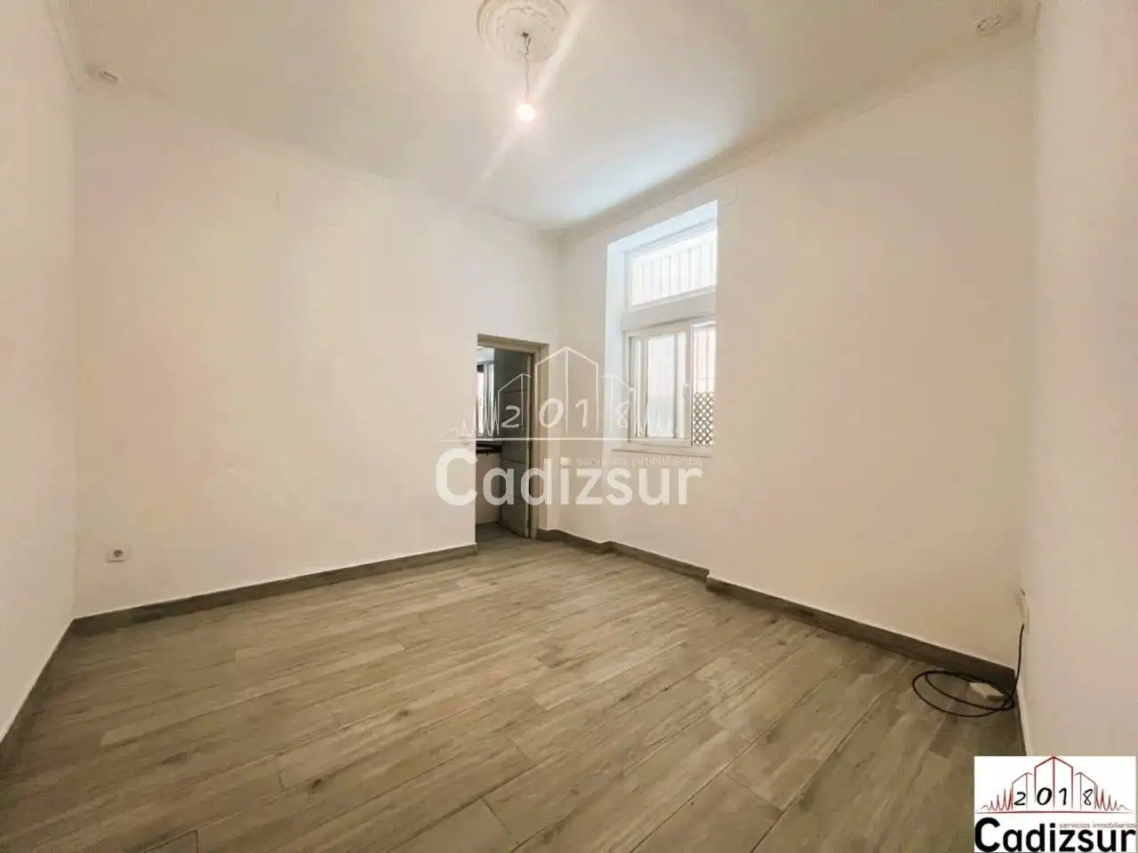 Schlafzimmer von Wohnungen zum Verkauf in  Cádiz Capital