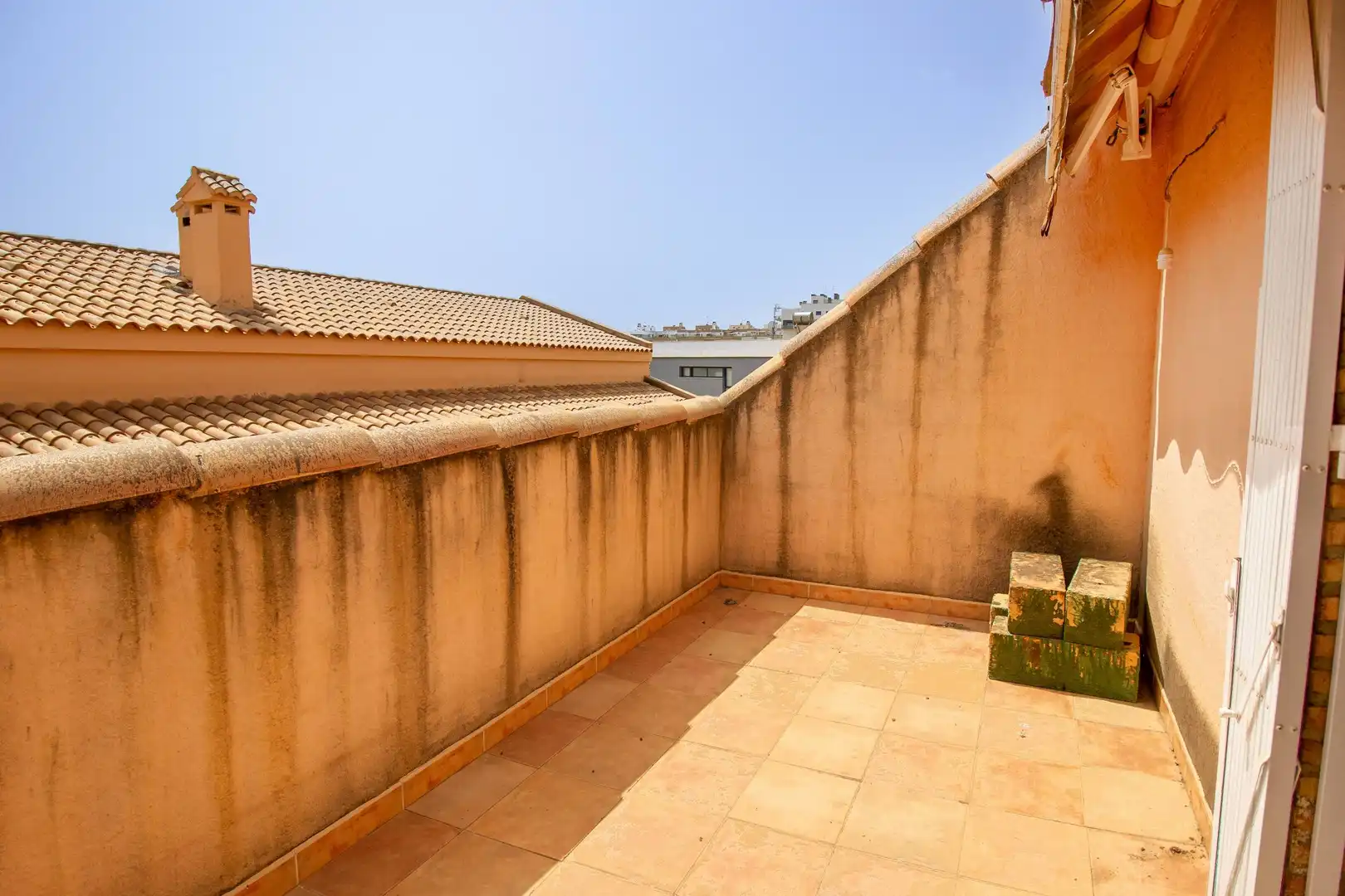 Terrassa de Casa adosada en venda en Sagunto / Sagunt amb Aire condicionat, Calefacció i Terrassa