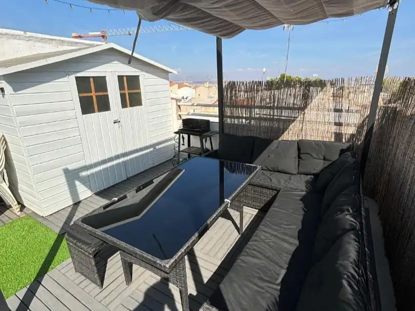 Semi-detached house with pool for sale in Avenida Laguna Azul 76, imagen 19