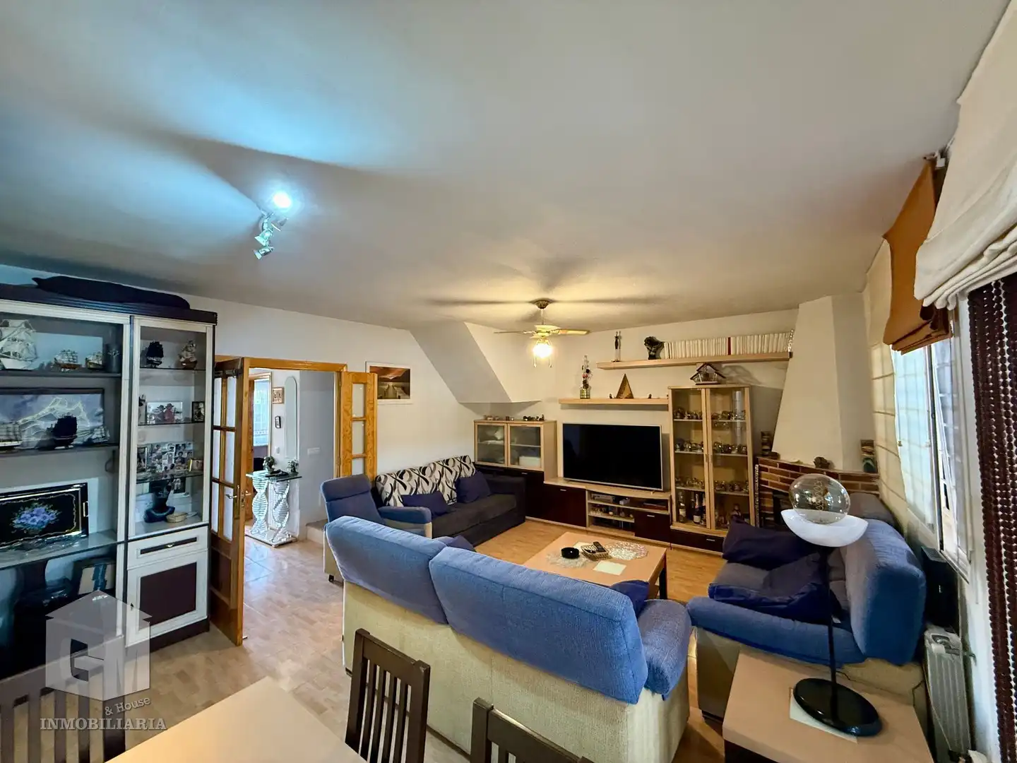 Sala de estar de Casa o chalet en venta en Otero con Calefacción, Jardín privado y Terraza