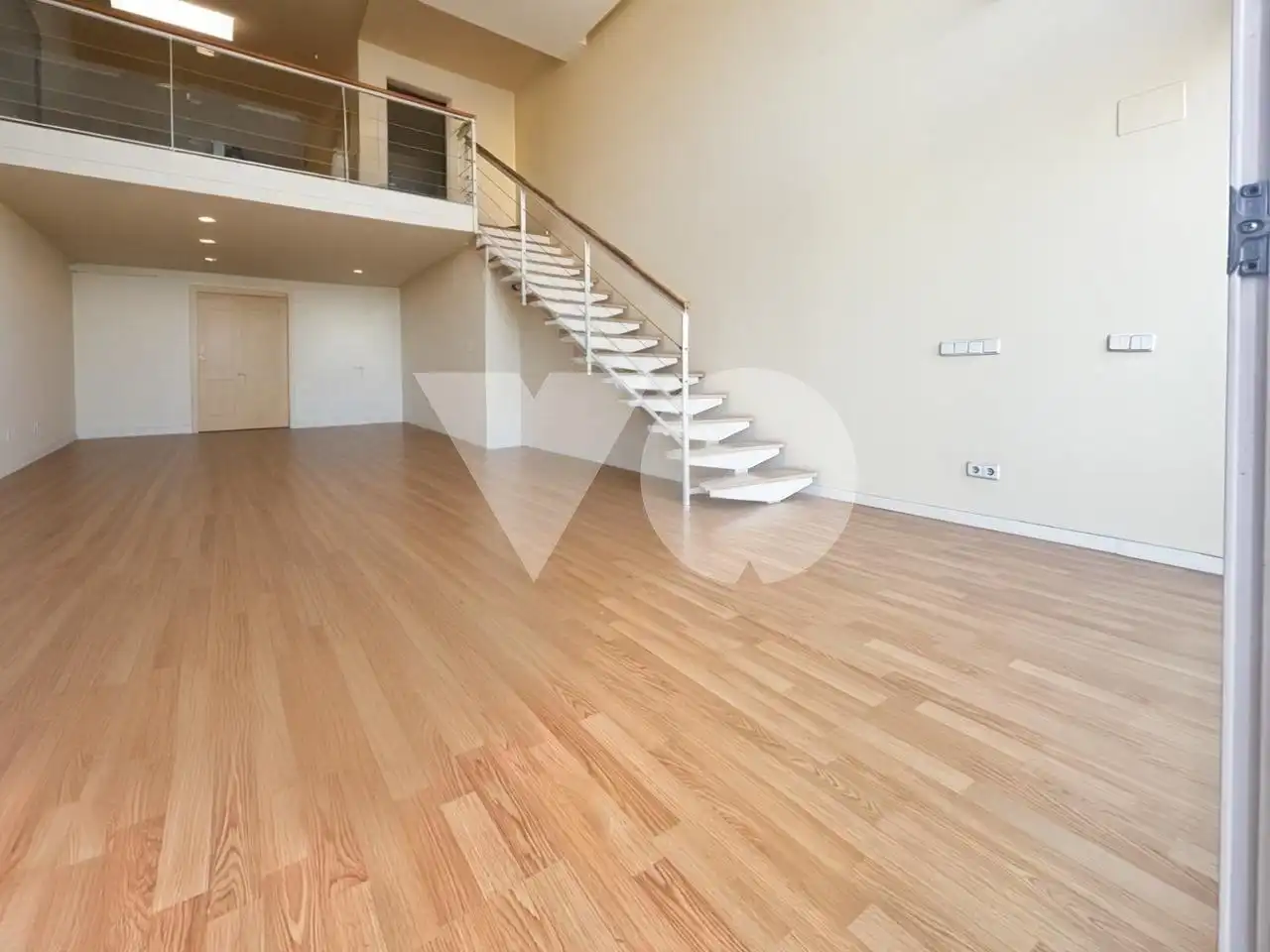 Duplex with lift for sale in Calle de Julián Camarillo, imagen 4