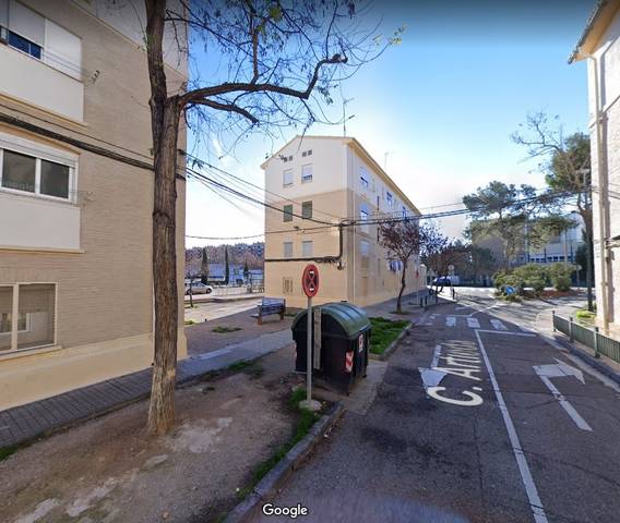 Piso en Venta en Calle de Artieda en Oliver