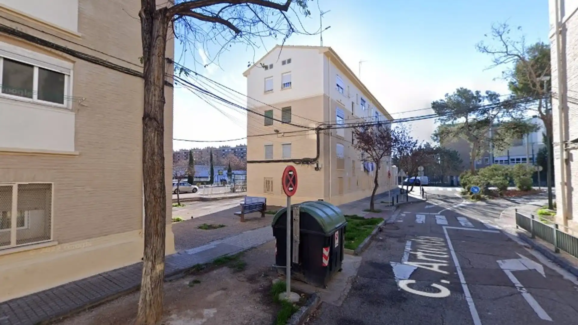 Exterior view of Flat for sale in  Zaragoza Capital  with Air Conditioner, Heating and Furnished