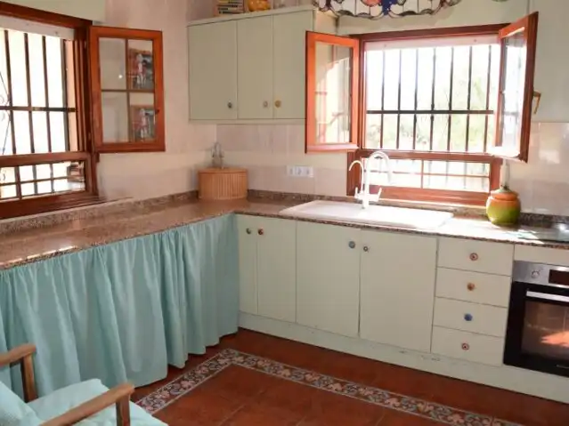 Cocina de Casa o chalet en venta en Alicante / Alacant con Aire acondicionado