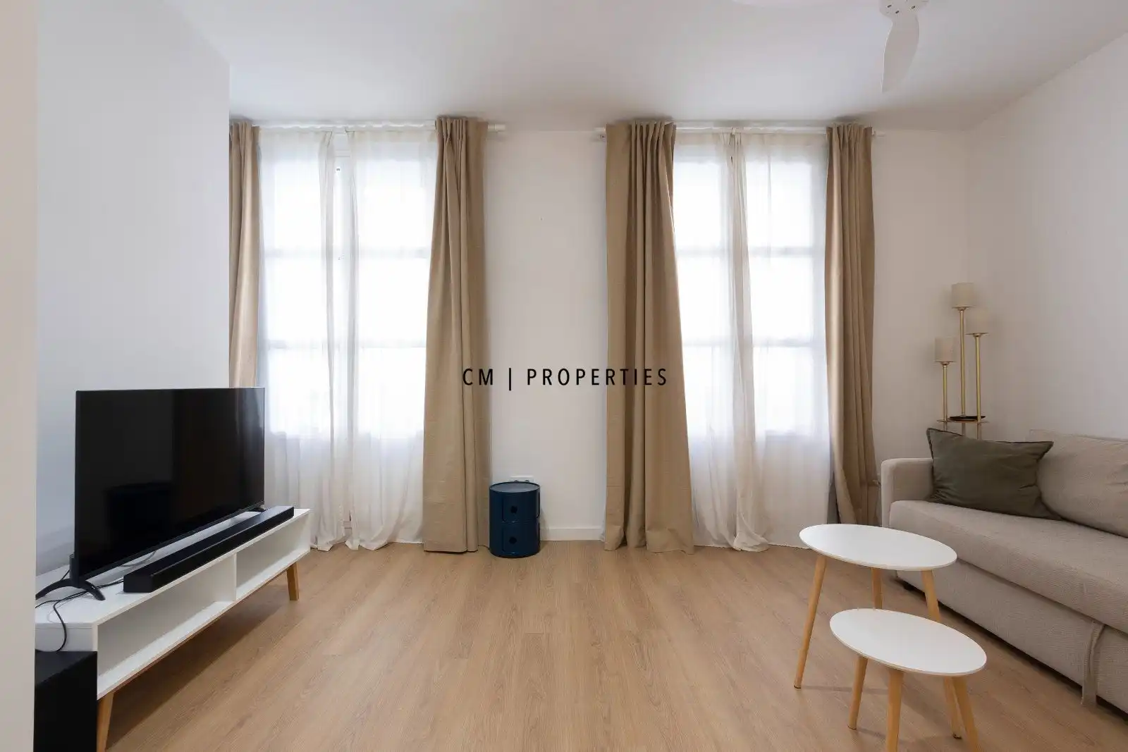 Sala d'estar de Pis de lloguer en Valencia amb Aire condicionat, Parquet i Terrassa