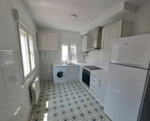 Kitchen of Flat to rent in León Capital   with Heating, Parquet flooring and Oven