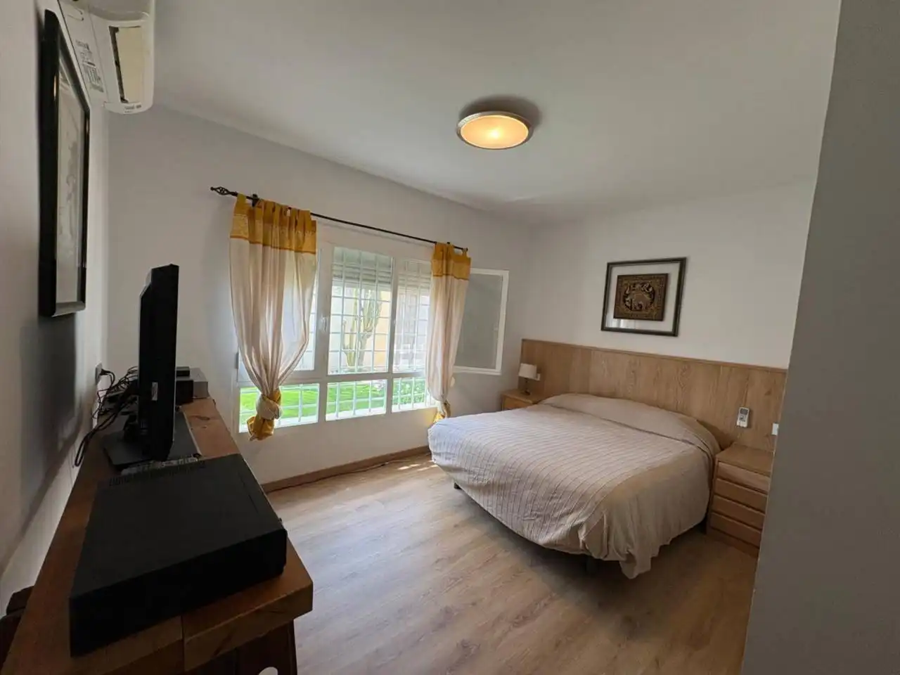 Habitación de Casa o chalet en venta en El Campello con Aire acondicionado, Jardín privado y Terraza