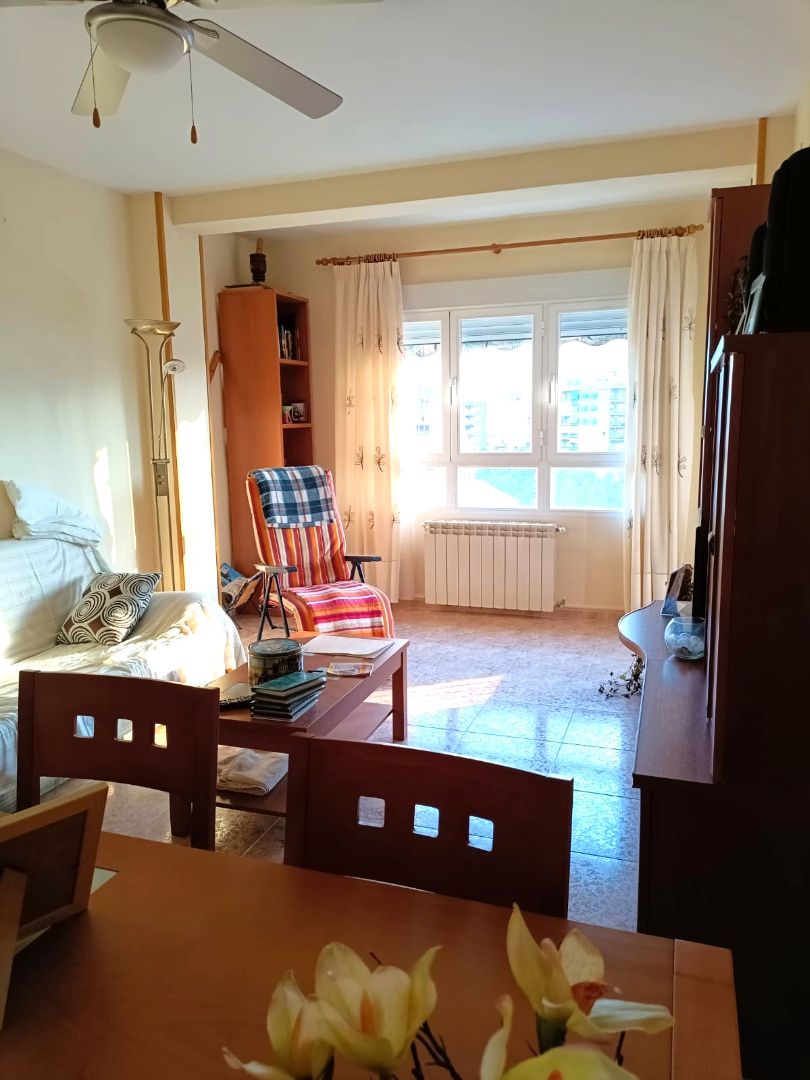 Sala d'estar de Pis de lloguer en Talavera de la Reina amb Calefacció, Terrassa i Moblat