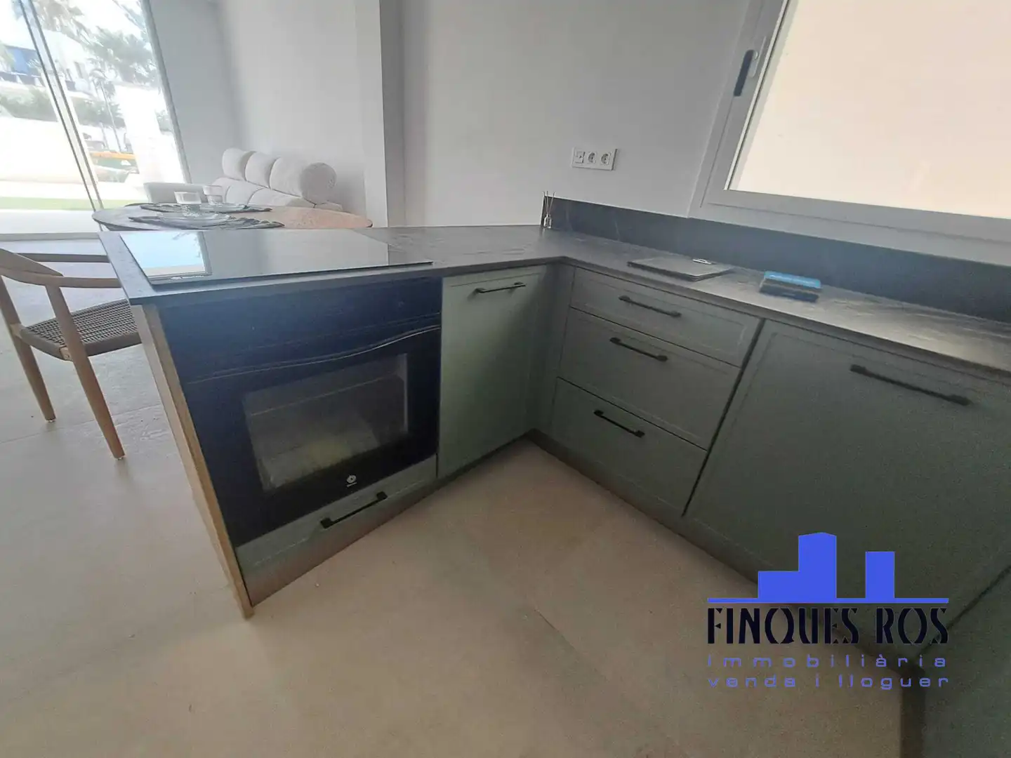 Kitchen of Apartments for sale in Vinaròs  with Air Conditioner, Terrace and Oven