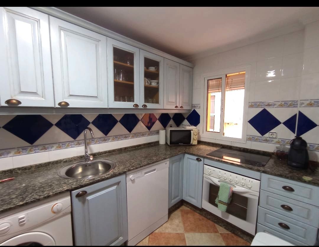 Cocina de Piso de alquiler en Sanlúcar de Barrameda con Aire acondicionado, Calefacción y Amueblado