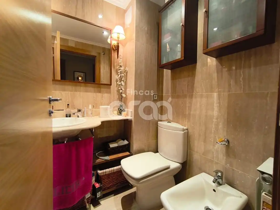 Bathroom of Flat for sale in Santurtzi   with Heating, Storage room and Balcony
