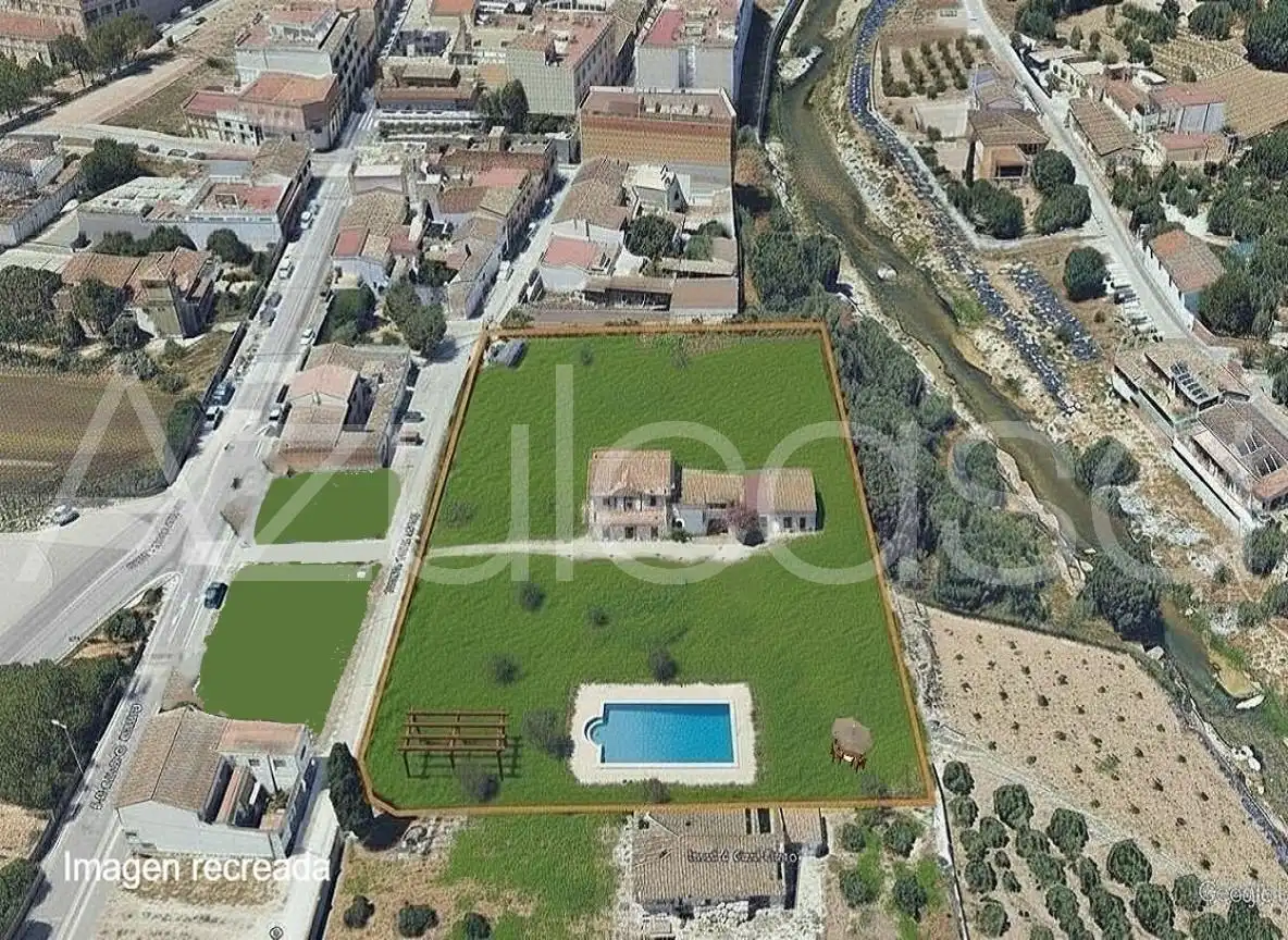 Residential land for sale in Carrer Sant Antoni 45