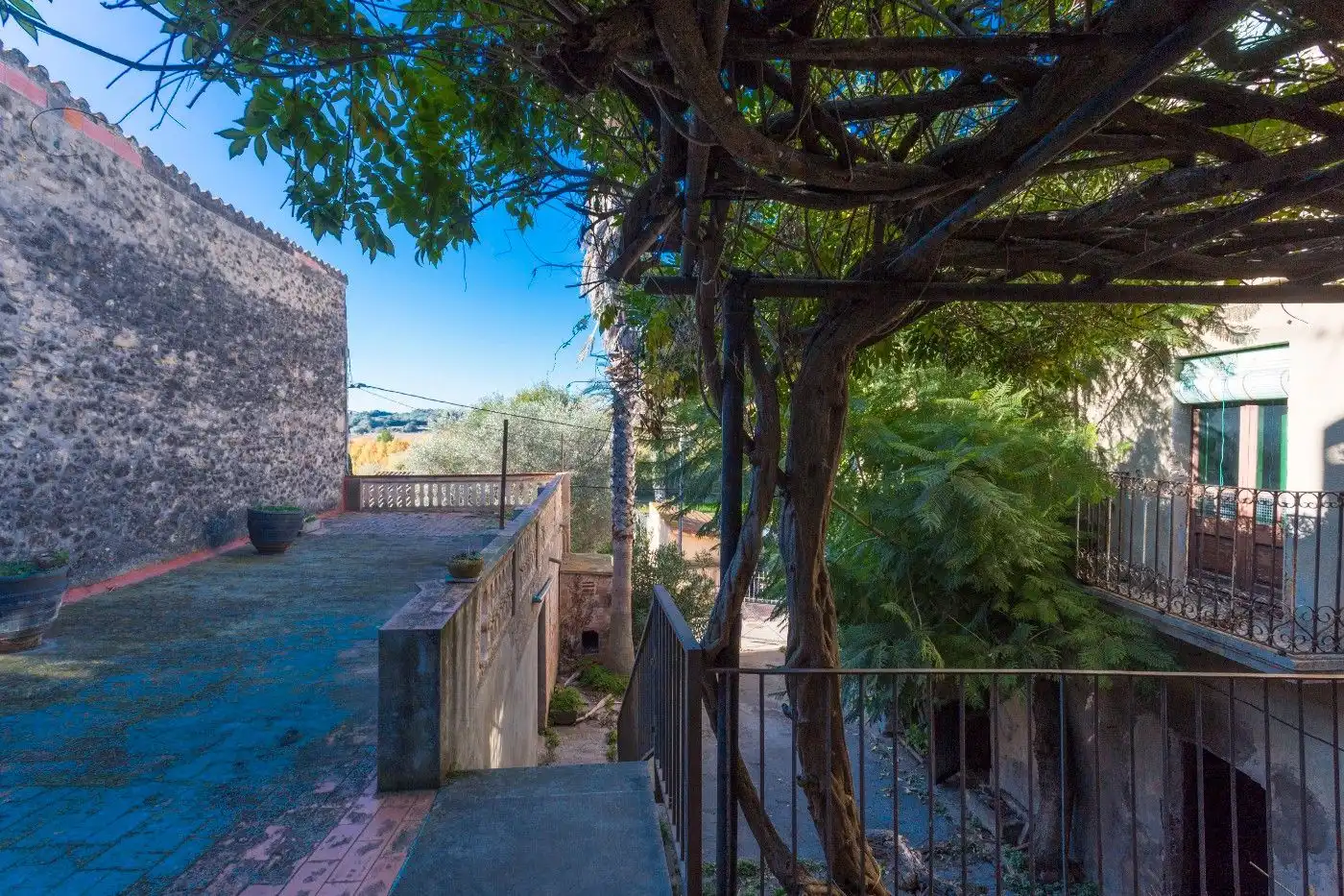 Vista exterior de Casa o xalet en venda en Saus, Camallera i Llampaies amb Calefacció, Terrassa i Traster