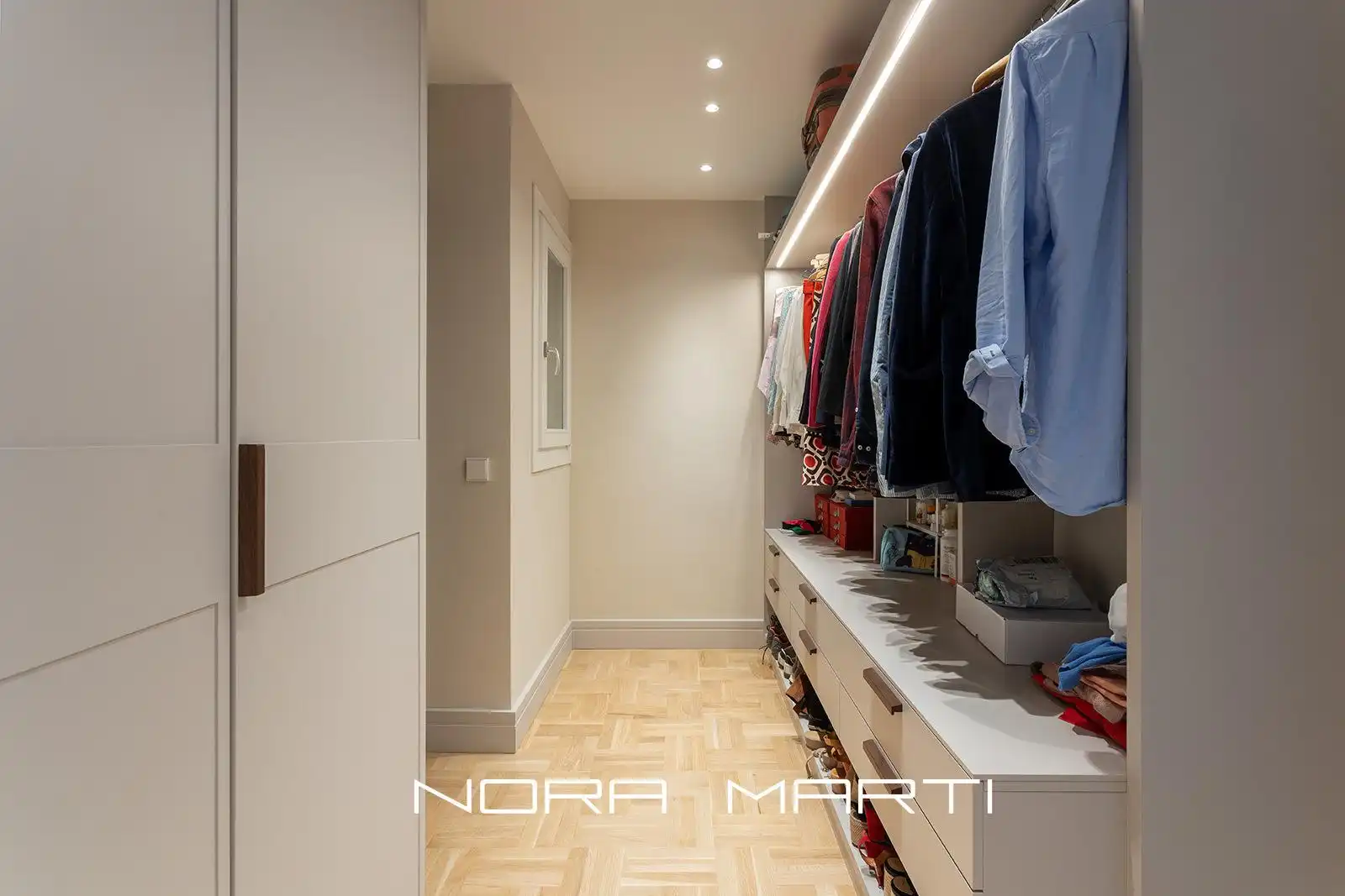 Flat for sale in Barcelona  with Air Conditioner, Heating and Terrace
