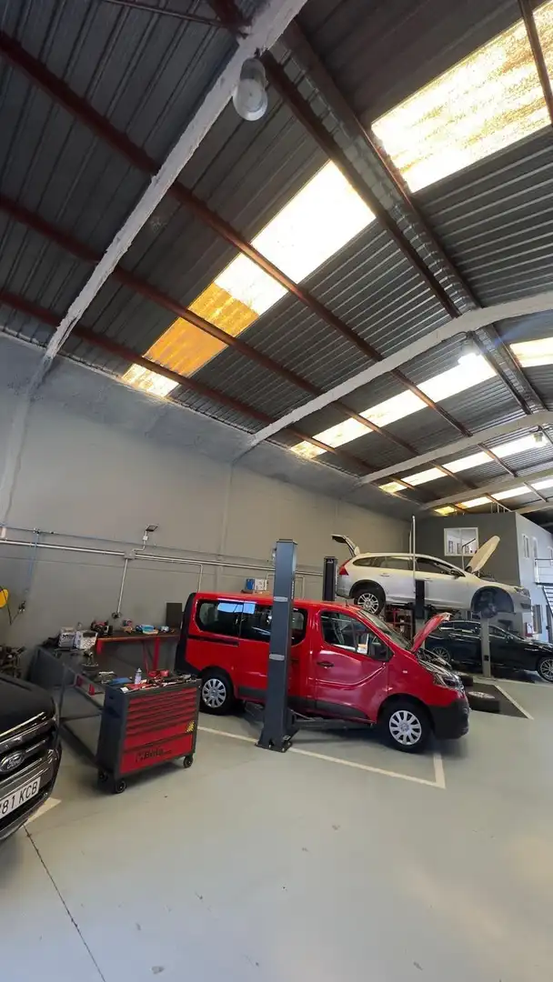 Parking of Industrial buildings for rent in Alicante / Alacant