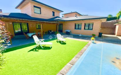 Exterior view of House or chalet for sale in Cabanillas del Campo  with Heating and Swimming Pool