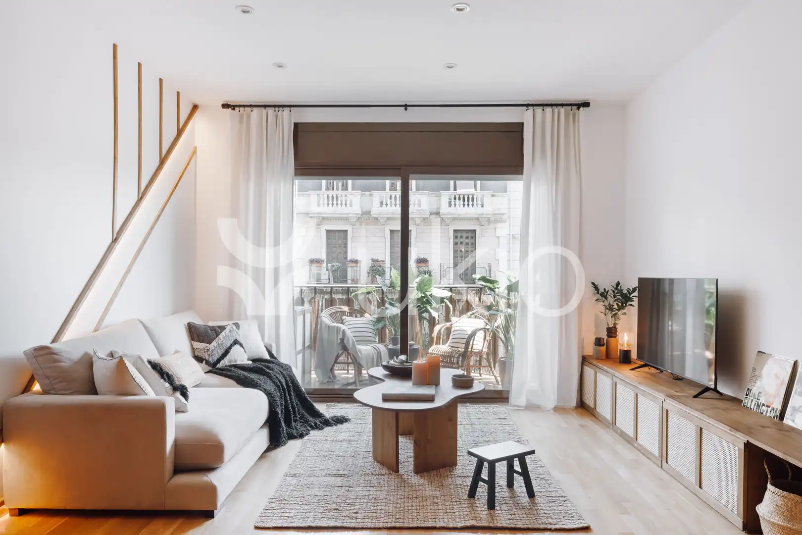 Sala de estar de Apartamento de alquiler en Barcelona con Aire acondicionado, Calefacción y Terraza