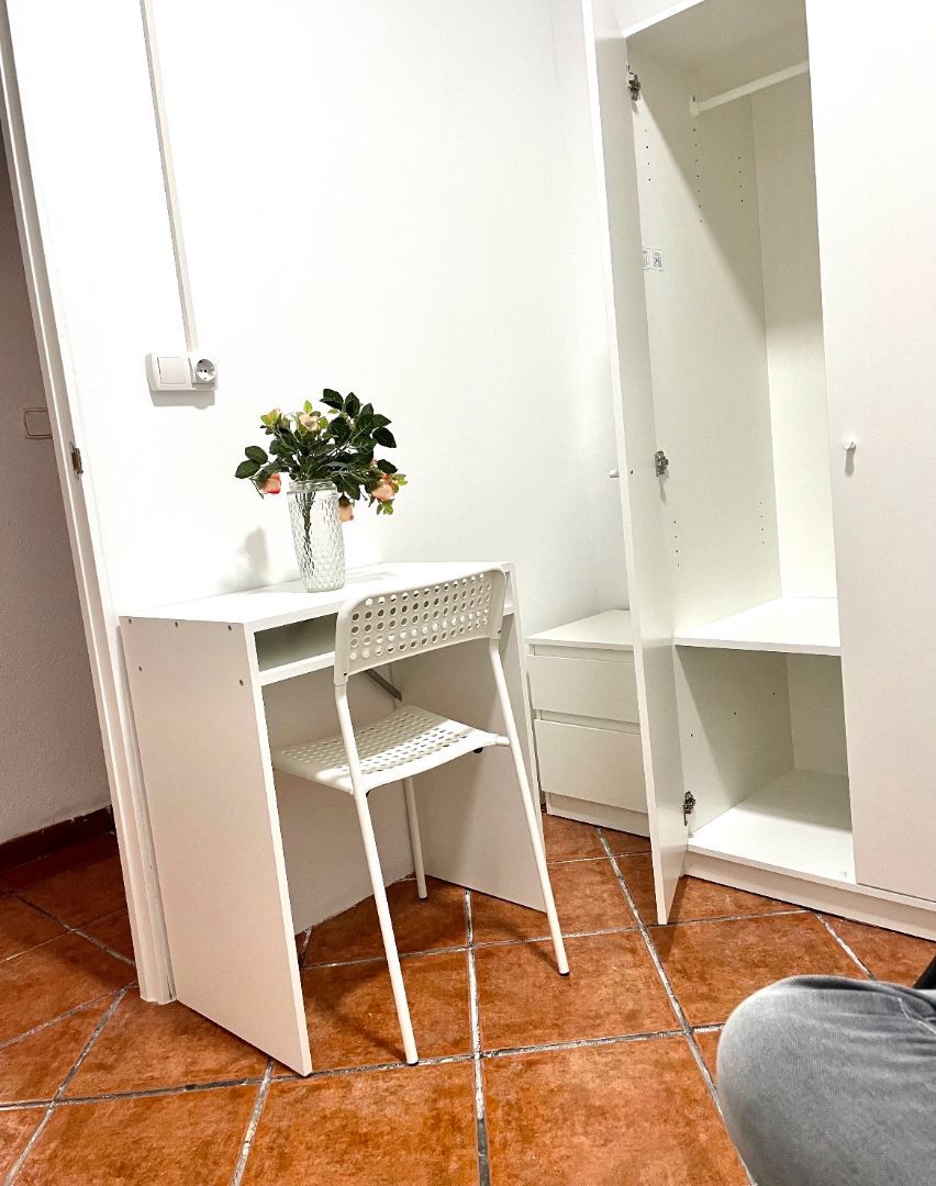 Habitación de Piso para compartir en L'Alcúdia de Crespins con Aire acondicionado, Amueblado y Horno