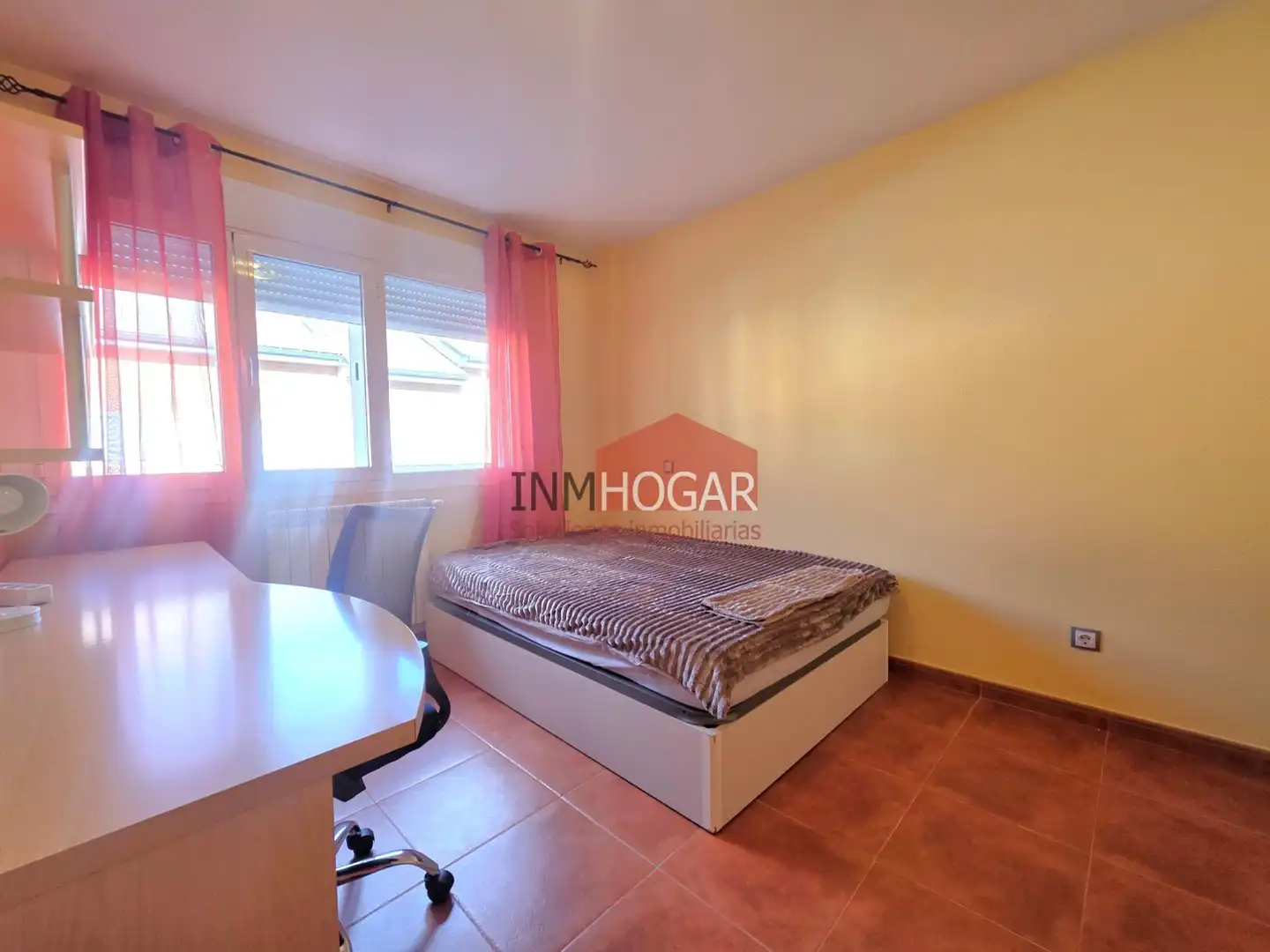 Habitación de Casa adosada en venta en Hervencias Altas - El Pinar