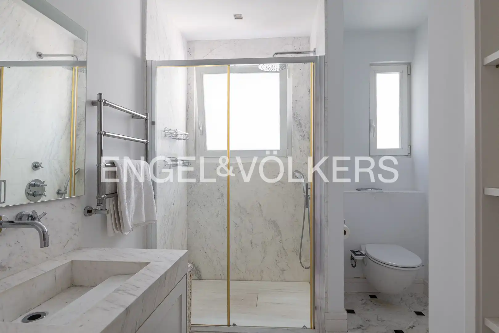 Badezimmer von Dachboden zur Miete in Madrid mit Klimaanlage, Heizung und Terrasse