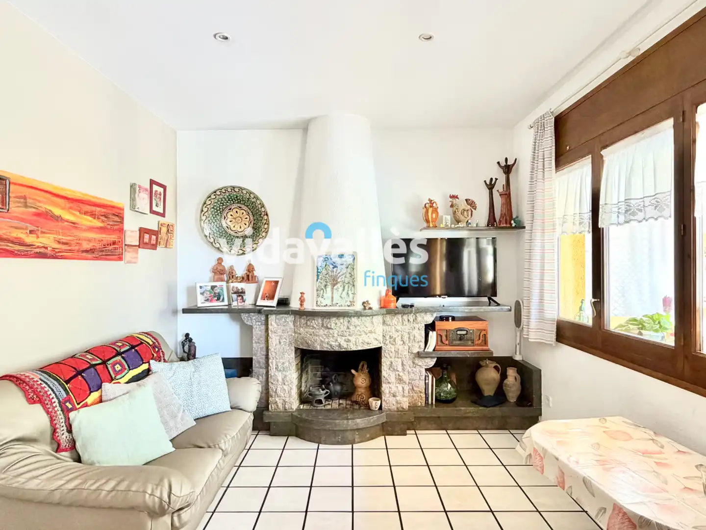 Sala d'estar de Casa o xalet en venda en Cardedeu amb Calefacció, Jardí privat i Parquet