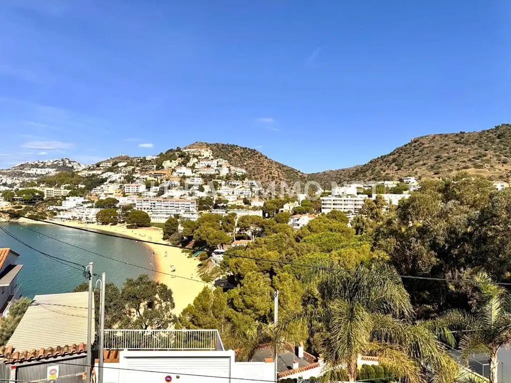 Vista exterior de Casa o xalet en venda en Roses amb Aire condicionat, Calefacció i Terrassa