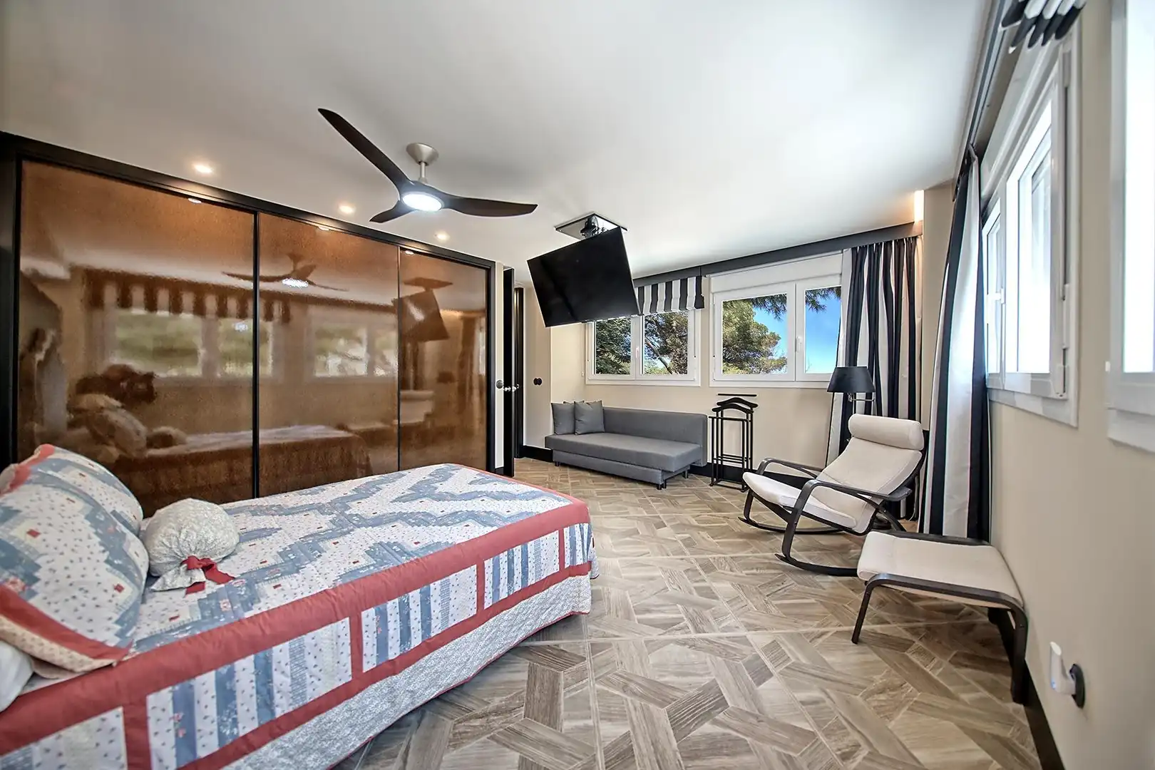 Bedroom of Ground floor for sale in Valencia  with Air Conditioner, Heating and Alarm