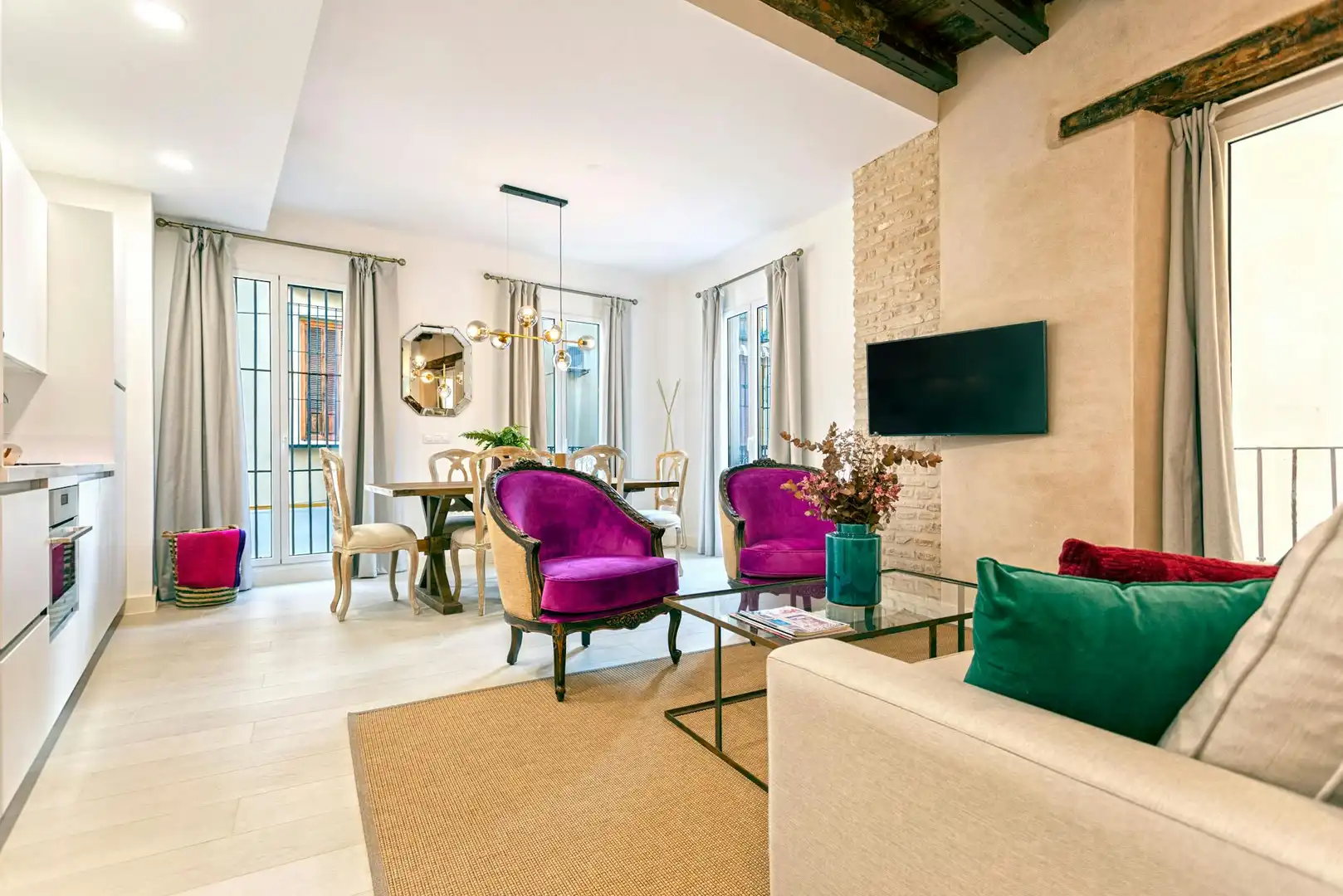 Sala de estar de Piso de alquiler en Sevilla con Aire acondicionado, Calefacción y Lavadora