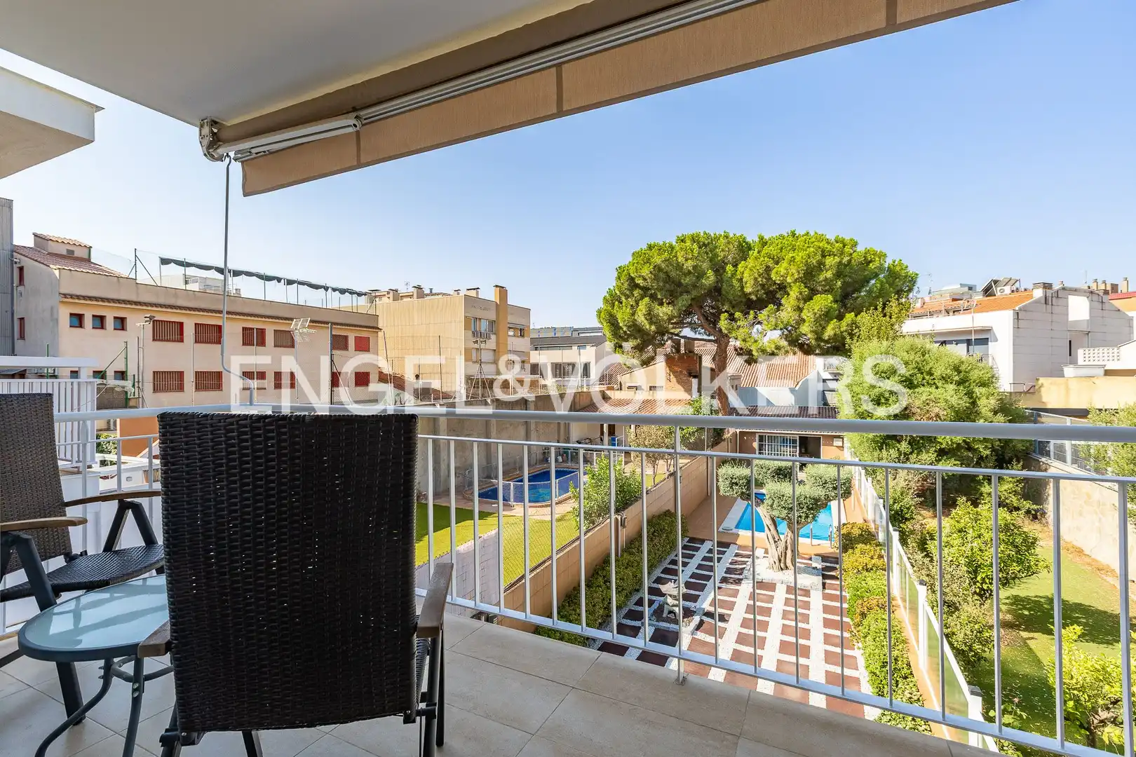 Terrassa de Casa adosada en venda en Sabadell amb Aire condicionat, Calefacció i Jardí privat