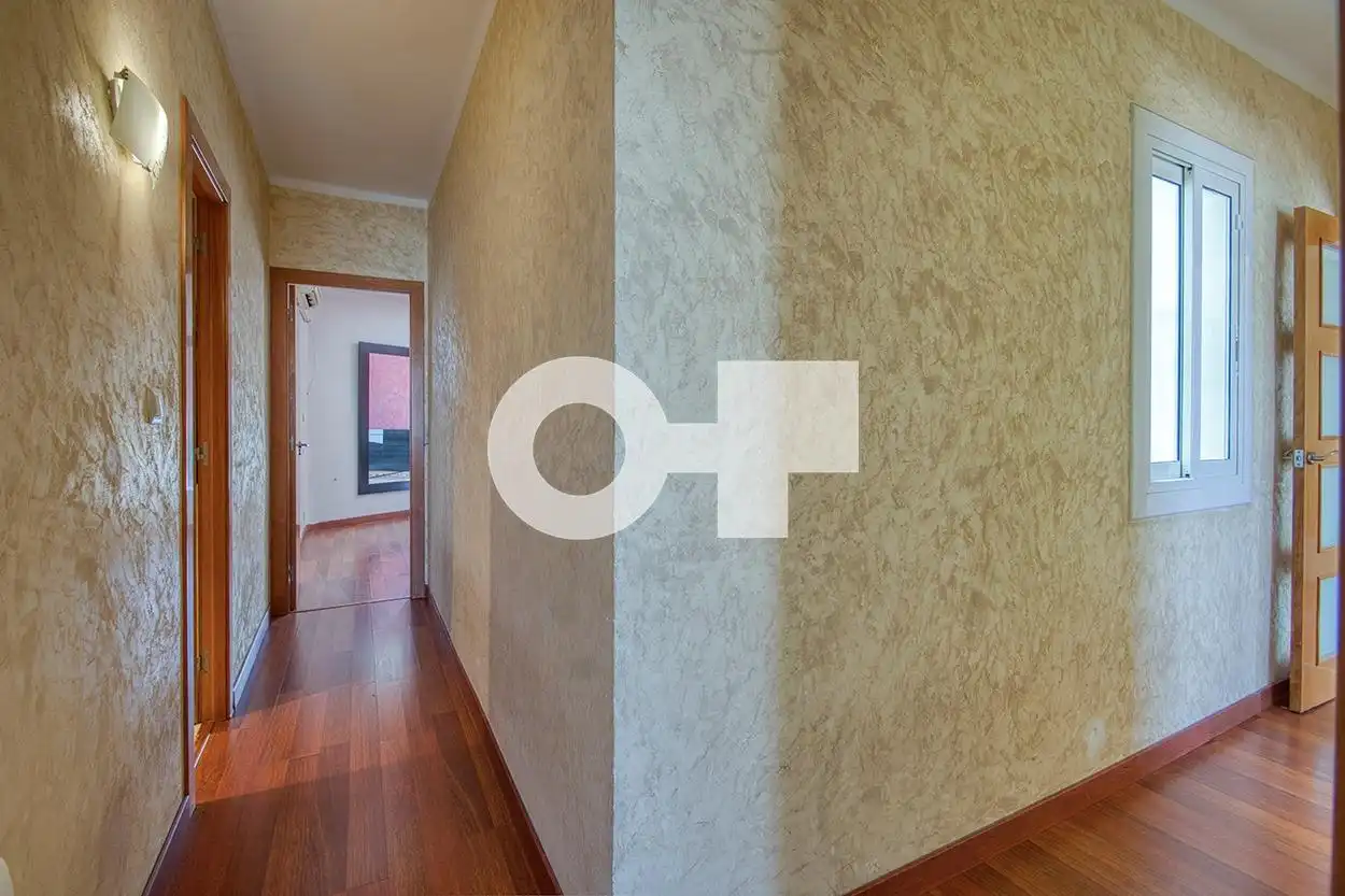 Ático en venta en Castelldefels con Calefacción, Parquet y Terraza