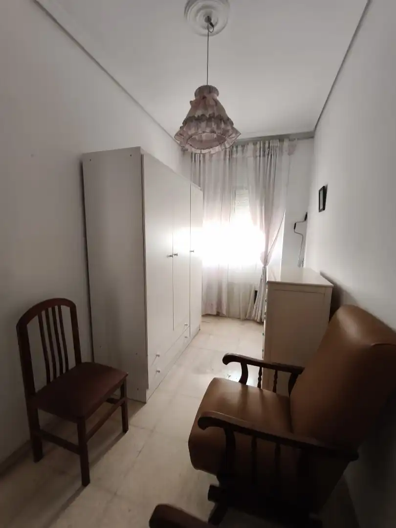 Habitación de Casa o chalet en venta en Sevilla con Terraza, Trastero y Amueblado