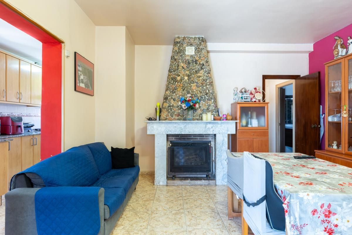 Sala d'estar de Casa o xalet en venda en Llíria amb Jardí privat i Piscina