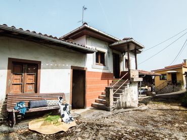 Casa in vendita a Salas - CL LINARES