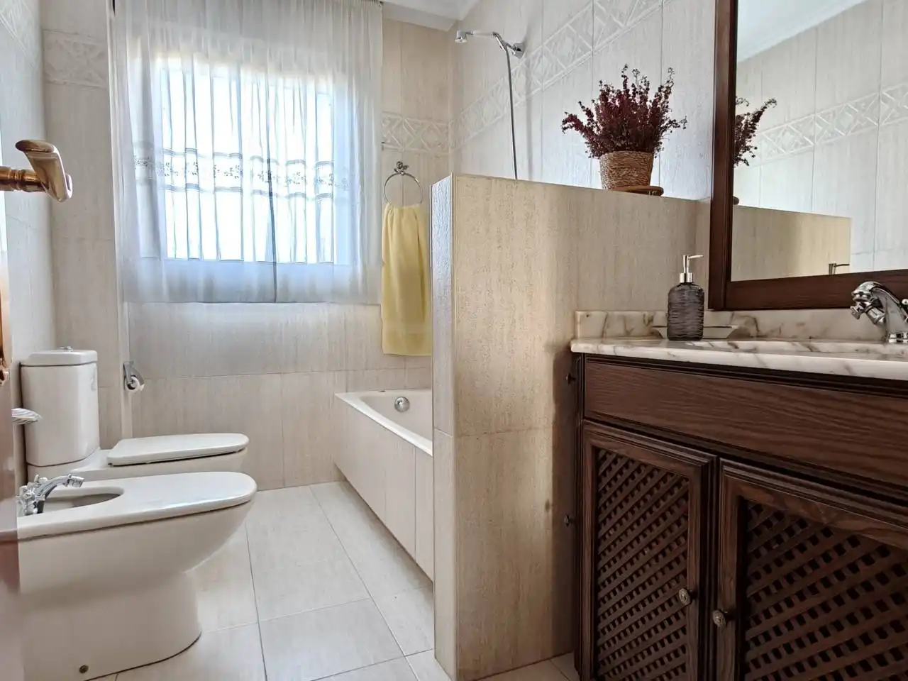 Detached house with garden for sale in Calle Negurigane, imagen 23