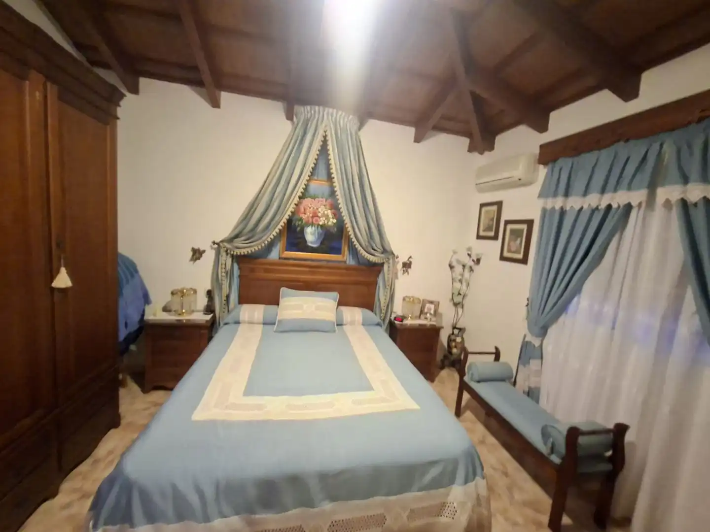 Dormitori de Casa o xalet en venda en San Roque amb Aire condicionat, Calefacció i Jardí privat