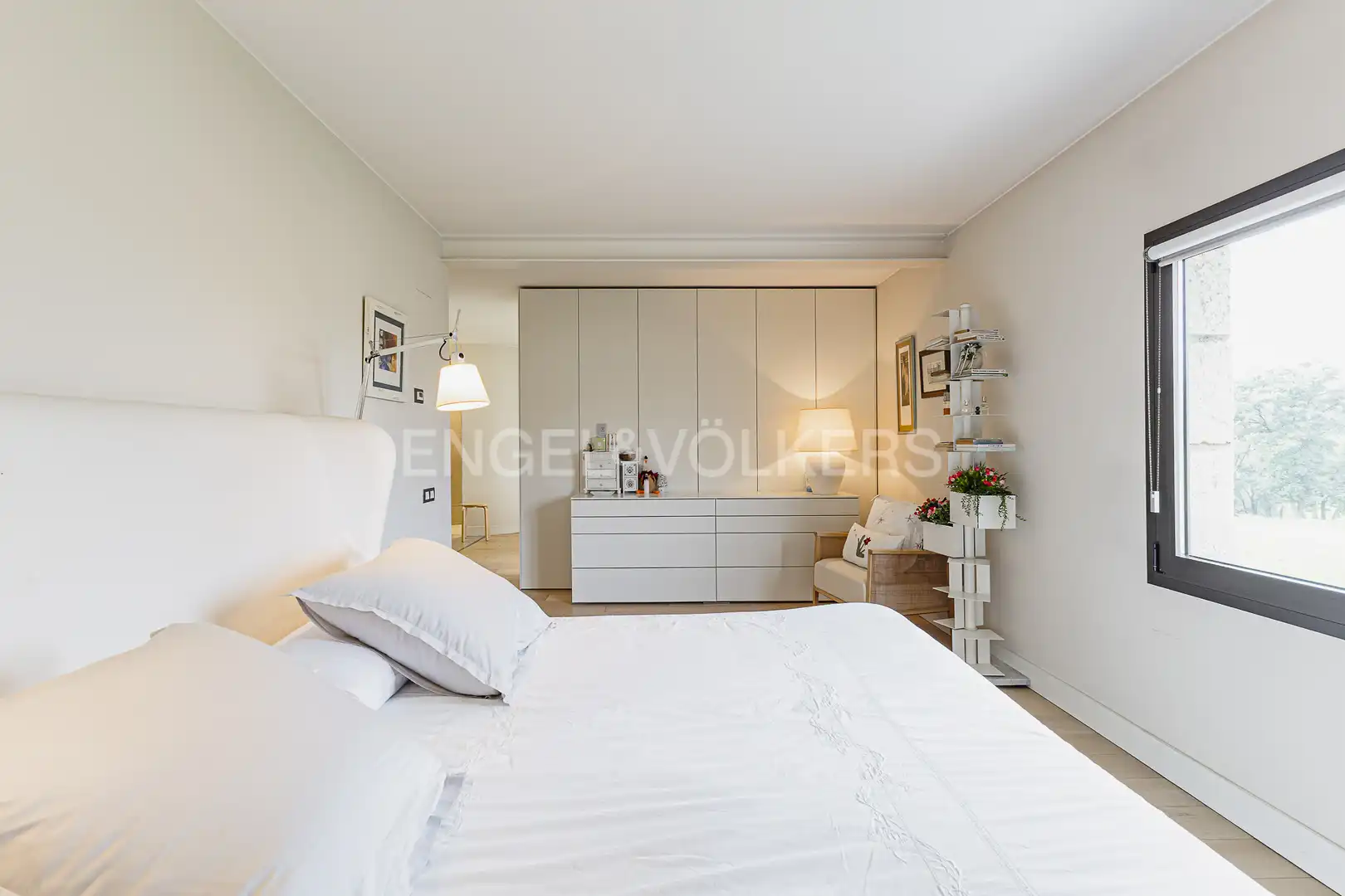 Schlafzimmer von Country house zum Verkauf in Torelló mit Klimaanlage, Heizung und Privatgarten