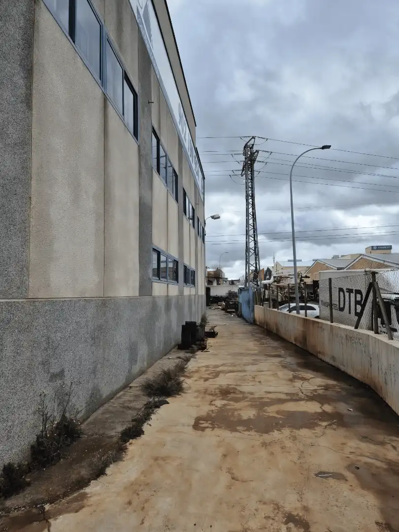 Fabrikhallen zum Verkauf in Camino del Puente Viejo, Zona Industrial