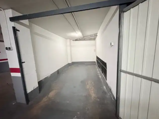 Individuel avec ascenseur à louer à Calle Sagunto, imagen 5