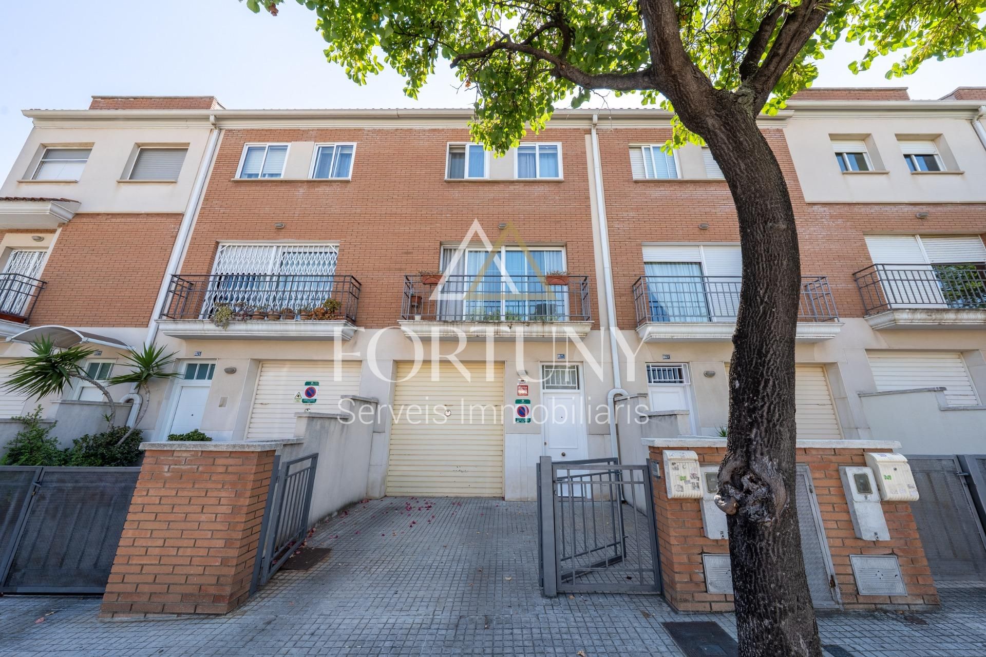 Exterior view of Single-family semi-detached for sale in Reus  with Private garden, Terrace and Balcony