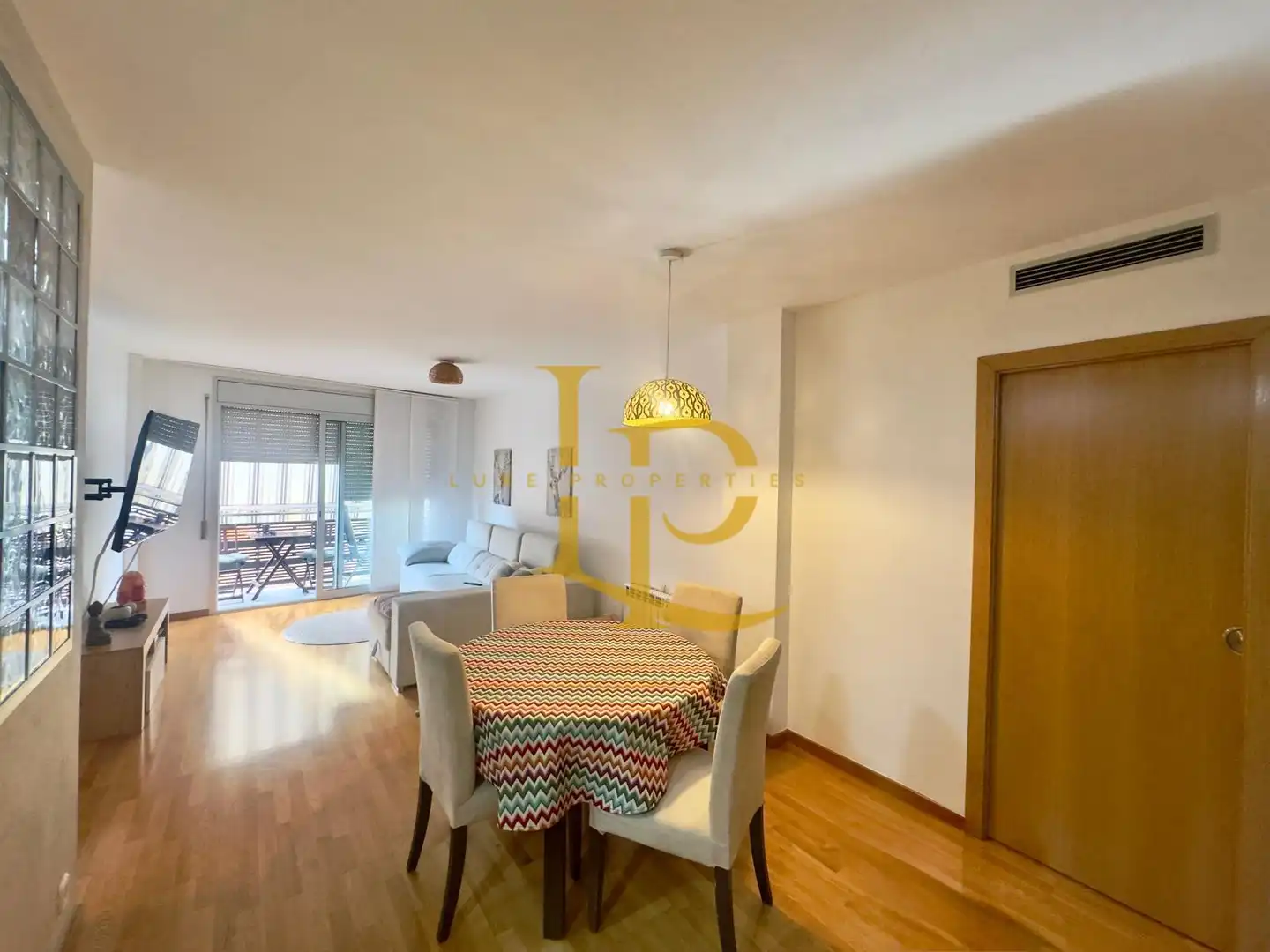 Dining room of Flat for sale in Castellbisbal  with Air Conditioner, Heating and Oven