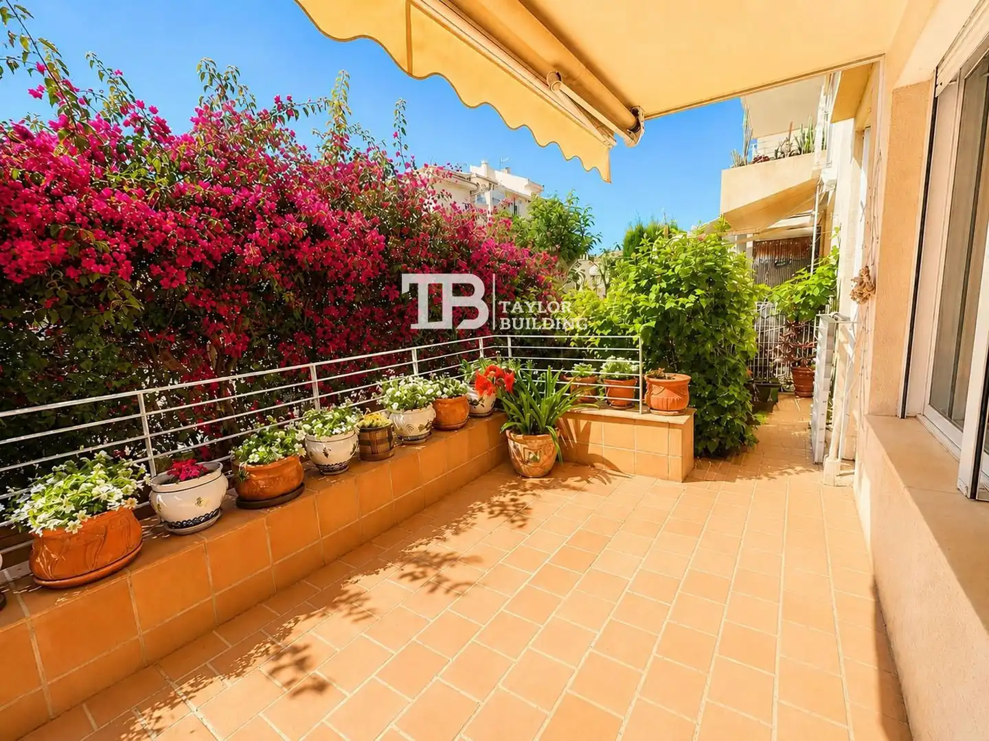 Terrasse von Wohnung zum Verkauf in Calvià mit Klimaanlage, Heizung und Privatgarten