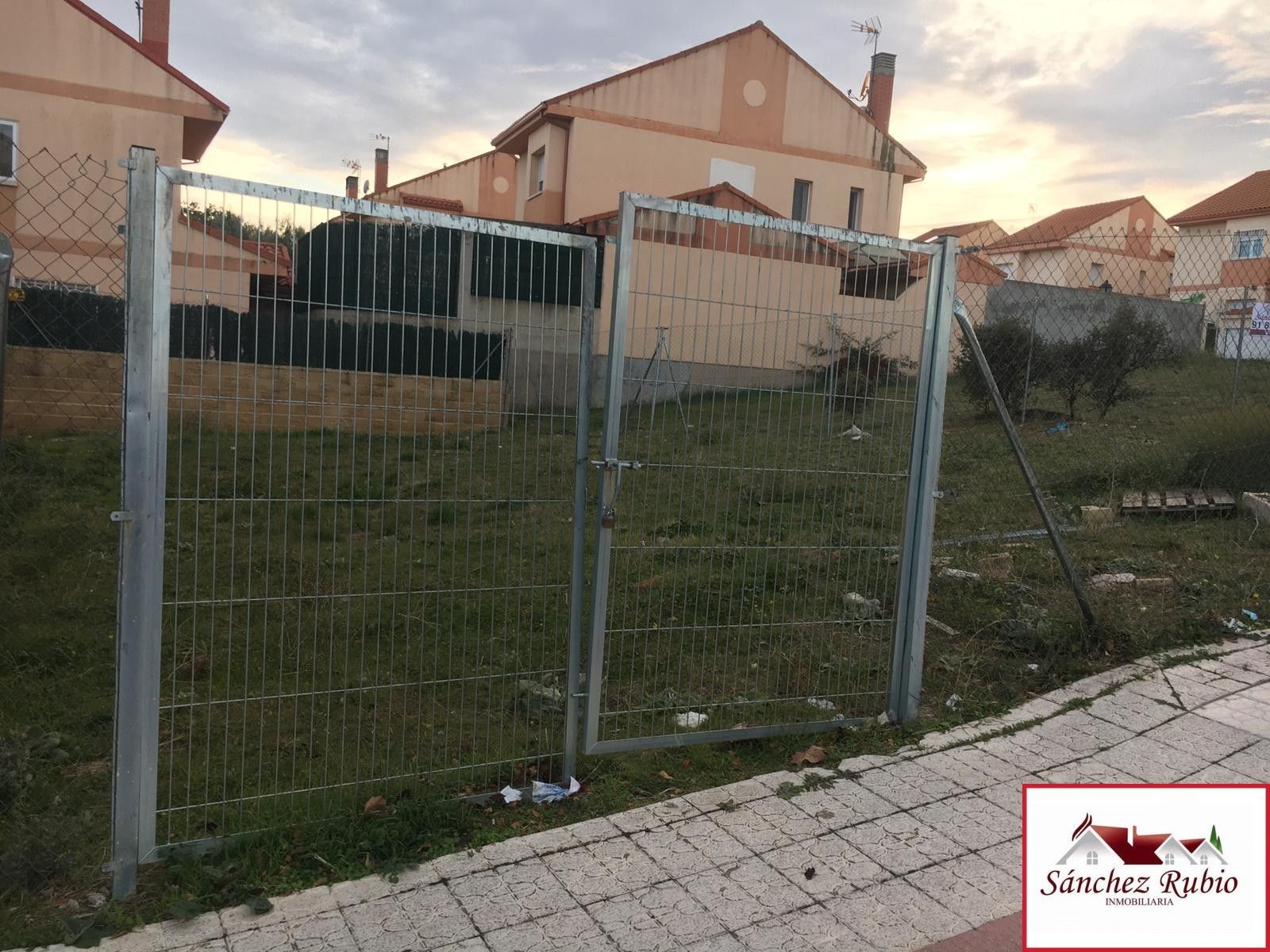 Industrial land for sale in Valdemorillo