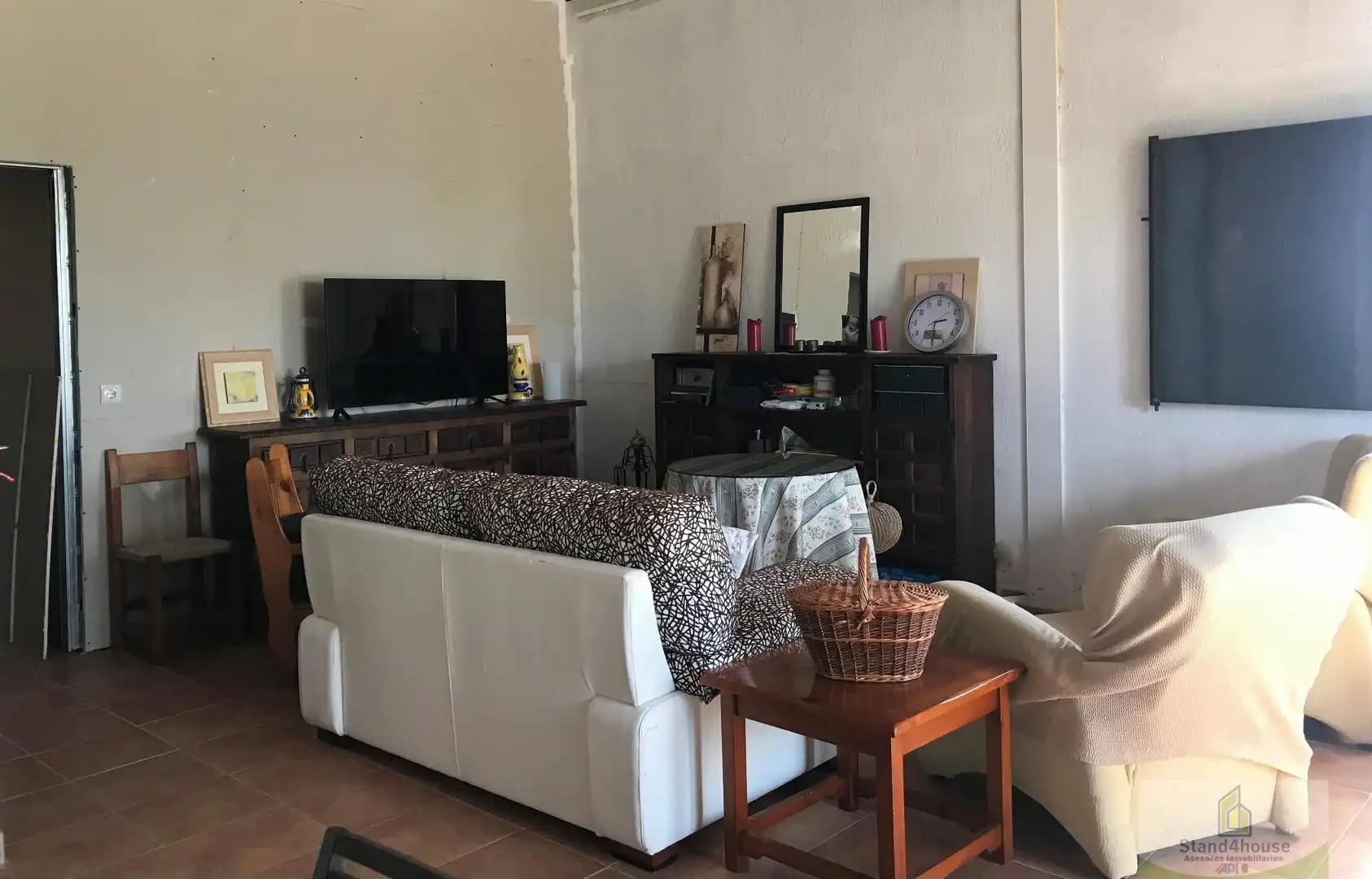 Sala d'estar de Finca rústica en venda en Rociana del Condado amb Terrassa i Traster