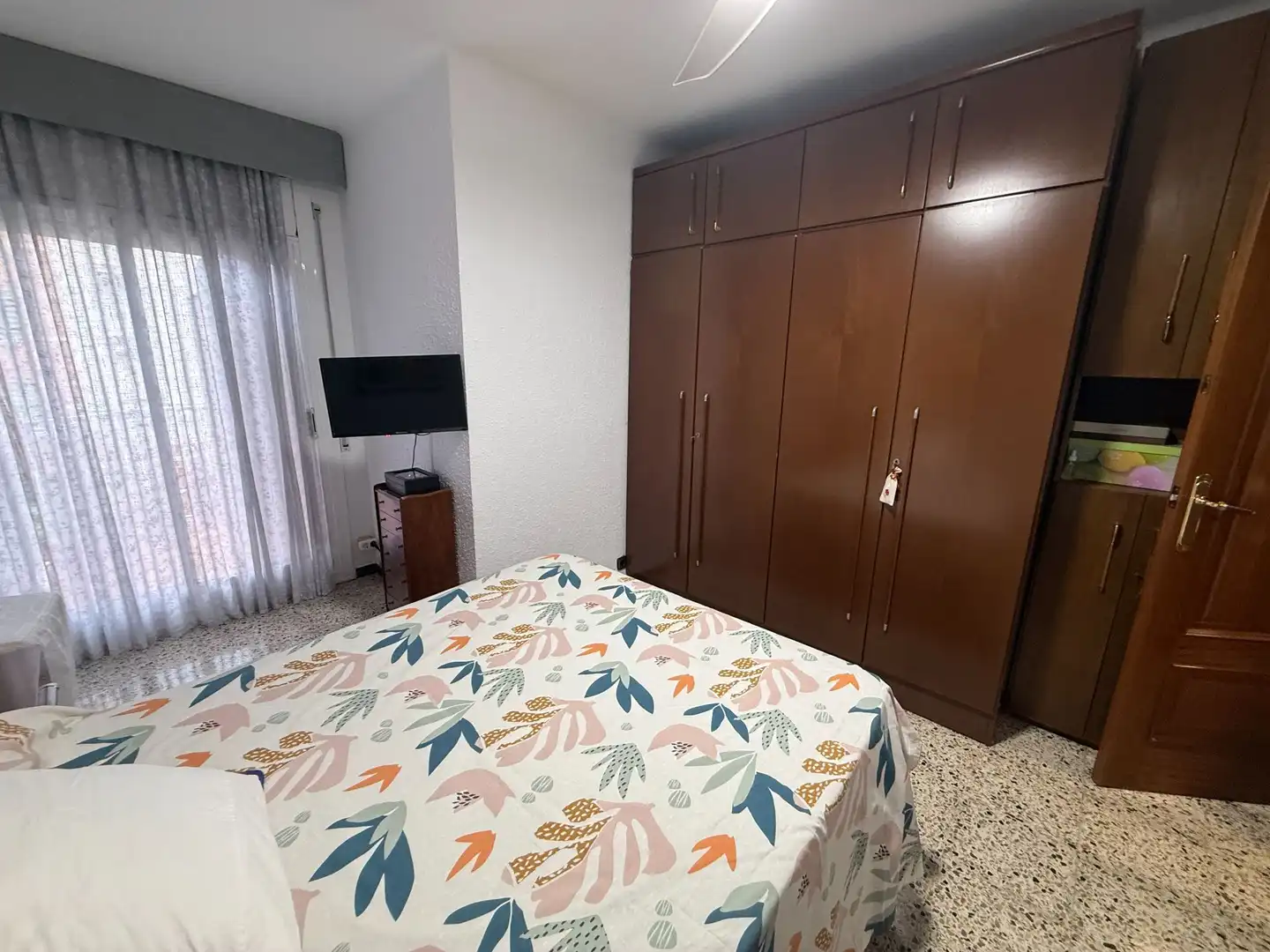 Dormitori de Pis en venda en Santa Coloma de Gramenet amb Aire condicionat, Calefacció i Terrassa