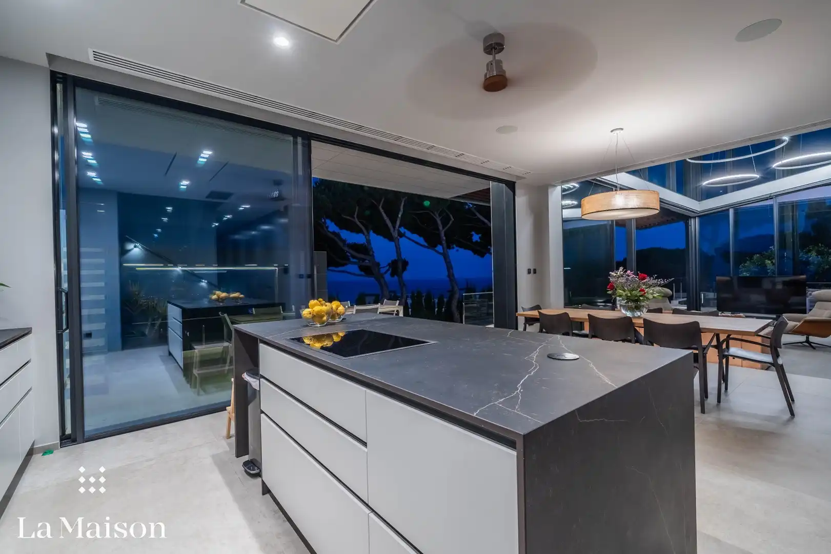 Cocina de Casa o chalet en venta en Caldes d'Estrac con Aire acondicionado, Calefacción y Jardín privado