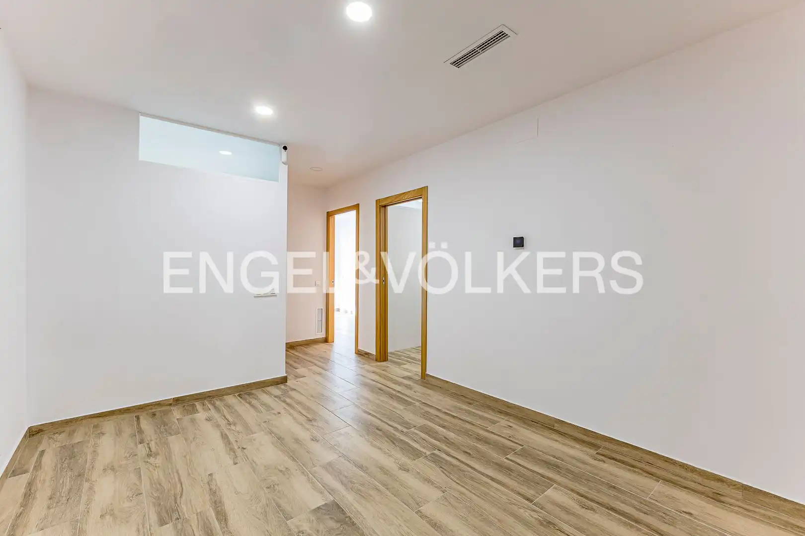 Piso en venta en Barcelona con Aire acondicionado, Calefacción y Terraza