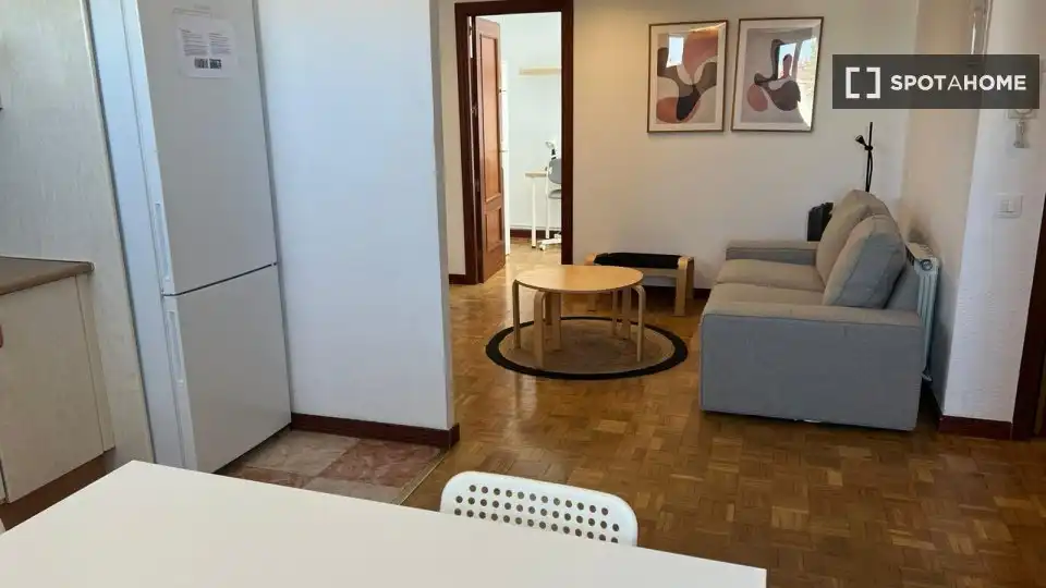 Sala de estar de Piso de alquiler en Madrid con Aire acondicionado, Calefacción y Amueblado