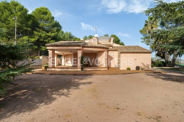 Casa-chalet en Venta en Camí dels Presos en Santa Ana